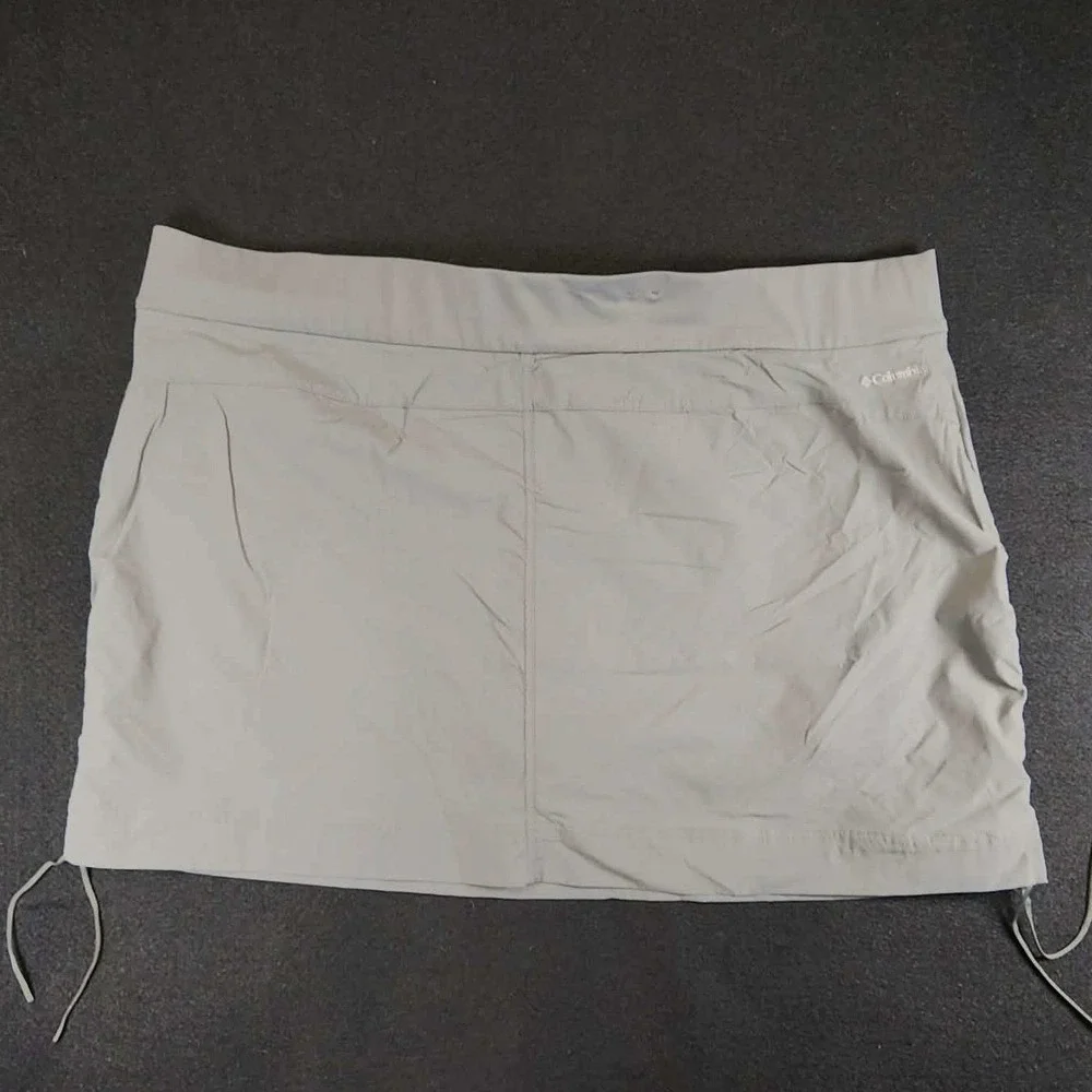 Columbia Shorts/Skirt/Skort Womens 3X Gray Performance Hiking Athletic Active - Picture 8 of 8